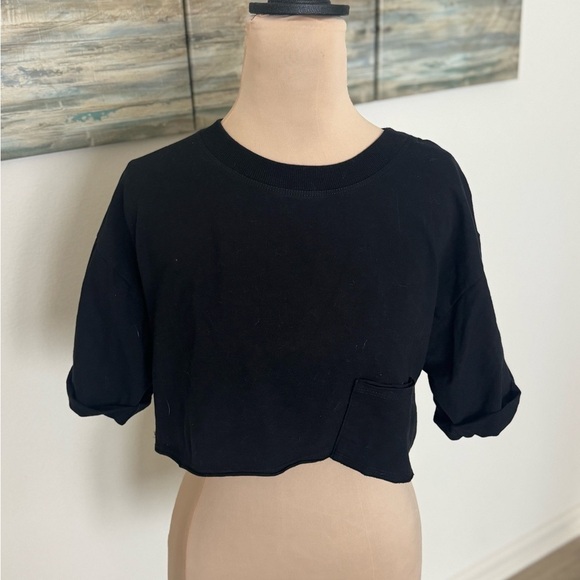 NBD Black T-shirt with Pocket Crop Top - Picture 2 of 7